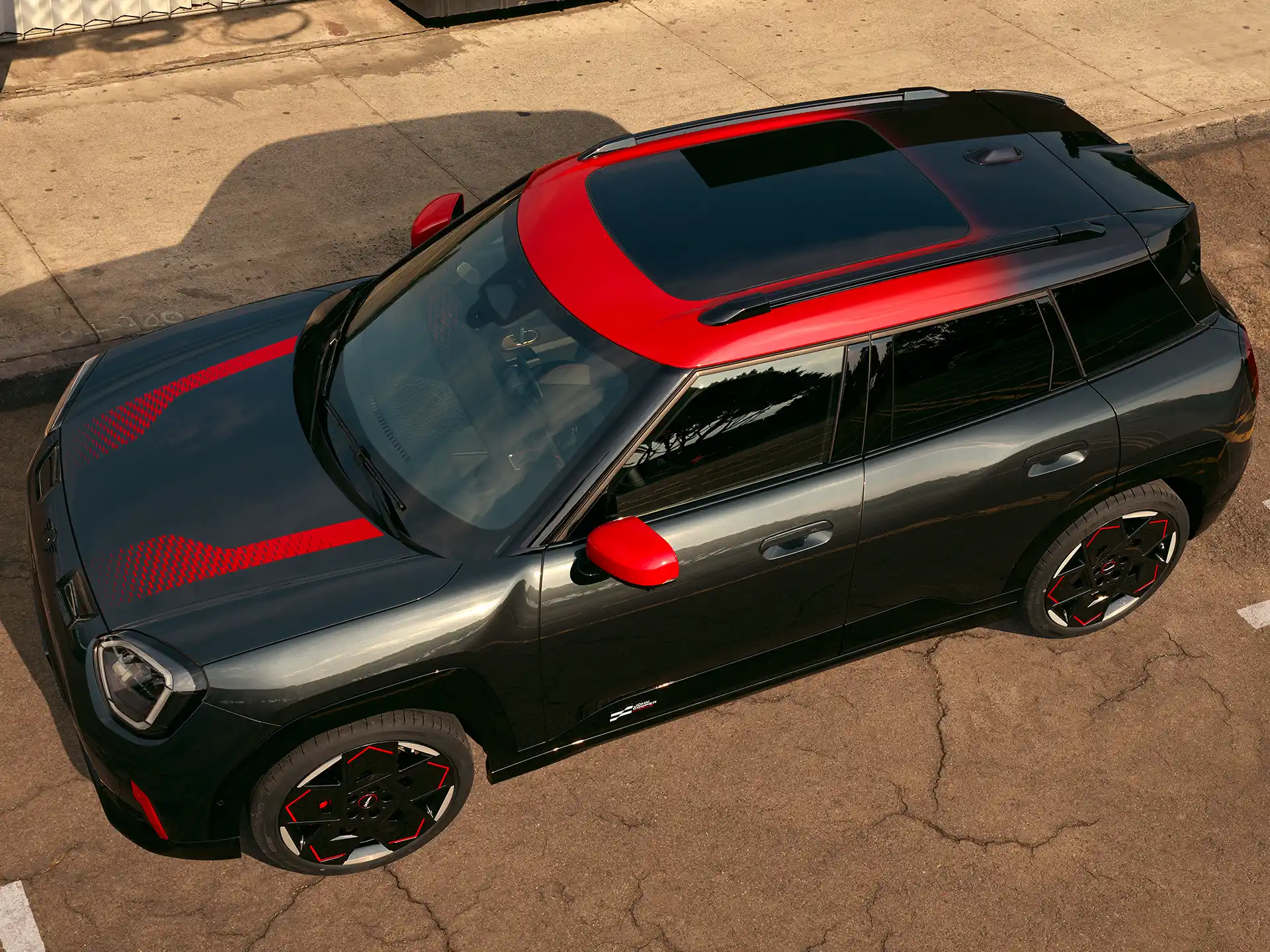 MINI John Cooper Works – J05 JCW kontrasttak